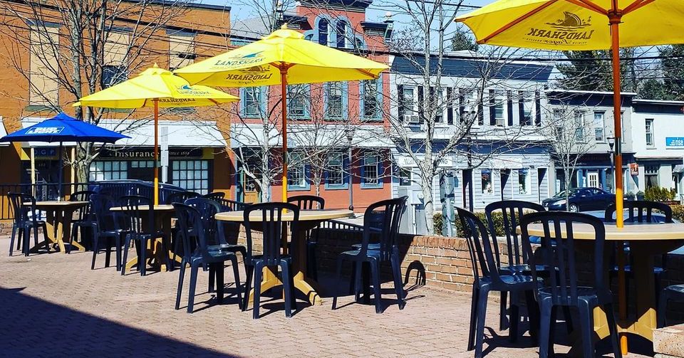278012759_5302611463083831_3639967841119099362_n tavern patio